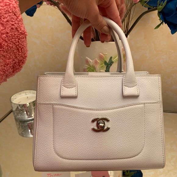 CHANEL Handbags - Chanel Neo executive mini bag